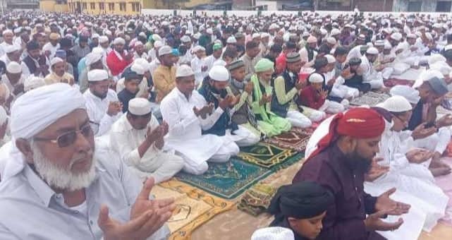 EID 2024 : झारखंड में मनाई गई ईद, एक-दूसरे को गले लगाकर दी मुबारकबाद