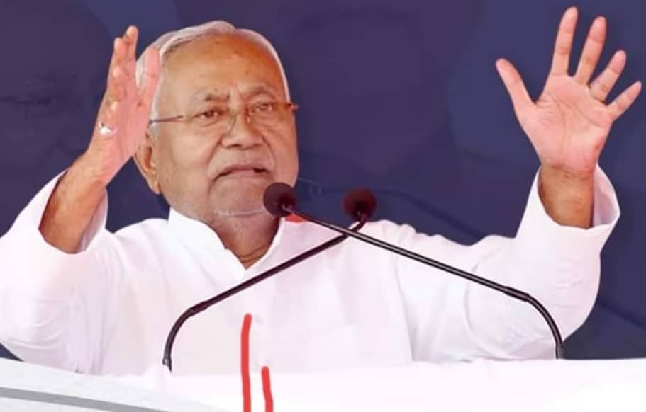 LS Poll 2024 : नावादा में सीएम नीतीश ने लालू-राबड़ी राज की याद तेजस्वी को दिलाई, 2005 से पहले इस बात को न भूलने की दी सलाह