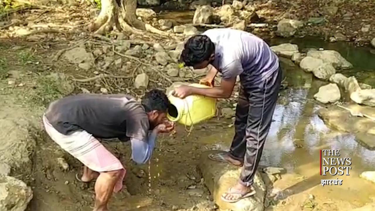 जानिए संताल परगना के विकास का हाल : न पीने का पानी, न स्कूल, एम्बुलेंस की जगह खाट-डोली से पहुंचते अस्पताल