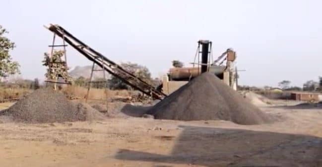 टीपीसी उग्रवादियों ने क्रशर में किया तोडफोड, मजदूर के साथ मार पीट