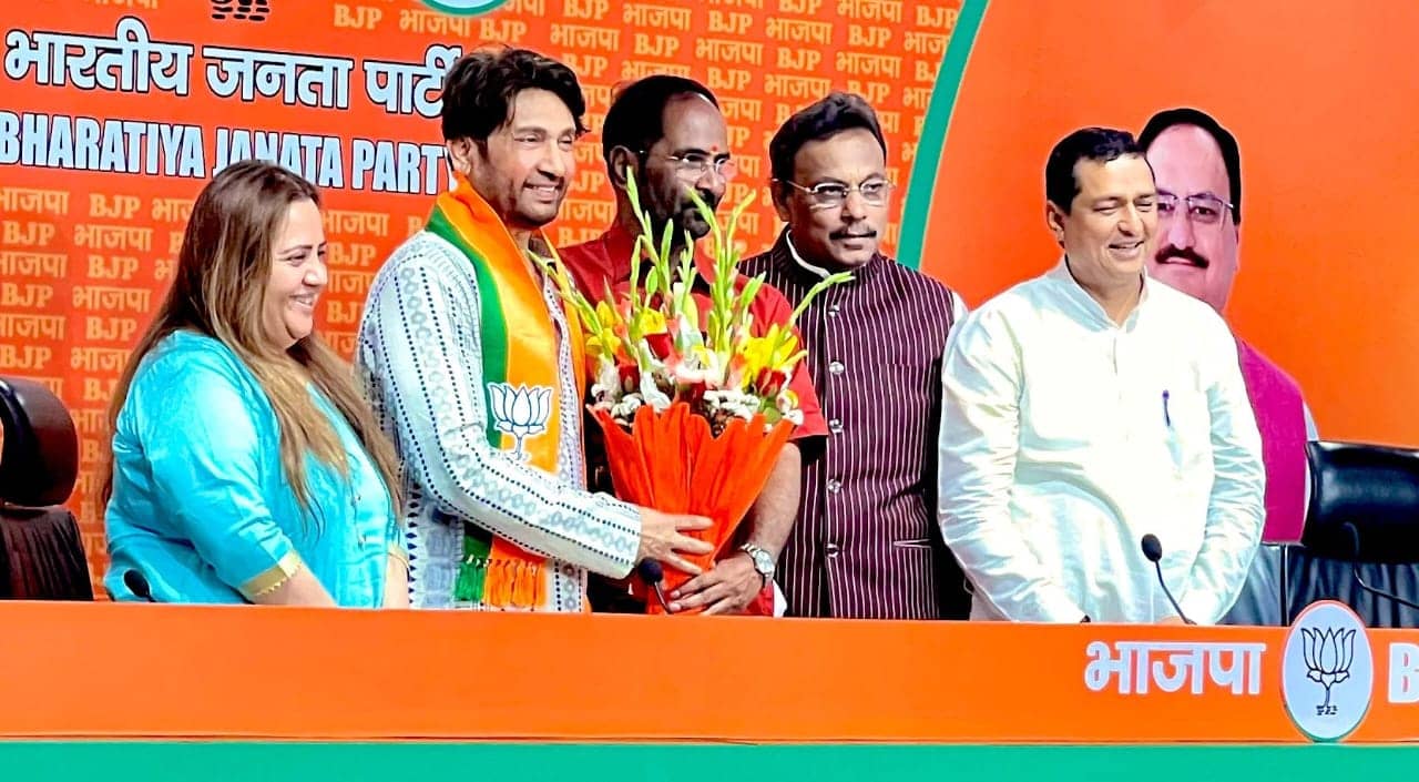 अभिनेता शेखर सुमन और कांग्रेसी नेत्री राधिका खेड़ा बीजेपी में शामिल