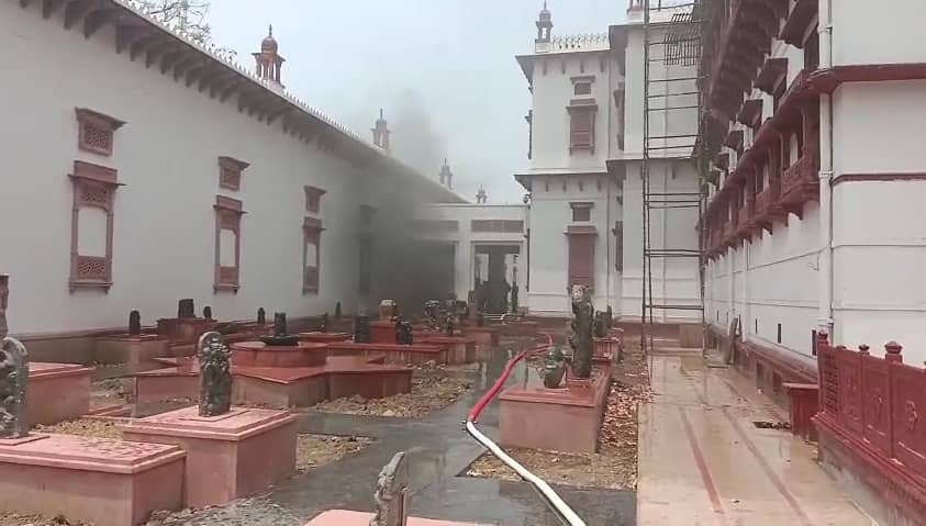 Breaking: पटना के म्यूजियम परिसर में लगी भीषण आग, काफी मशक्कत के बाद 25 अग्निशमन की गाड़ियों ने पाया काबू