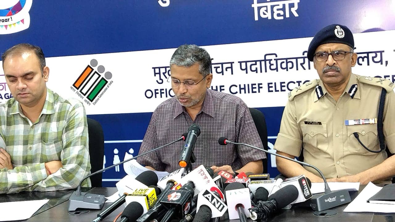 बिहार :चौथे चरण में पांच सीटों पर मतदान शांतिपूर्ण हुआ संपन्न, 2.03% मतदान हुआ कम