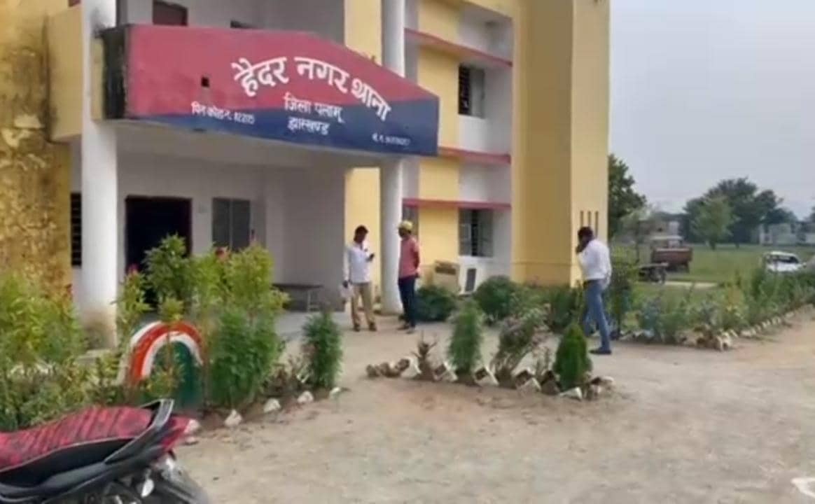 प्रेम में पागल होकर भुली मर्यादा,अब धोखे का लगा रही आरोप