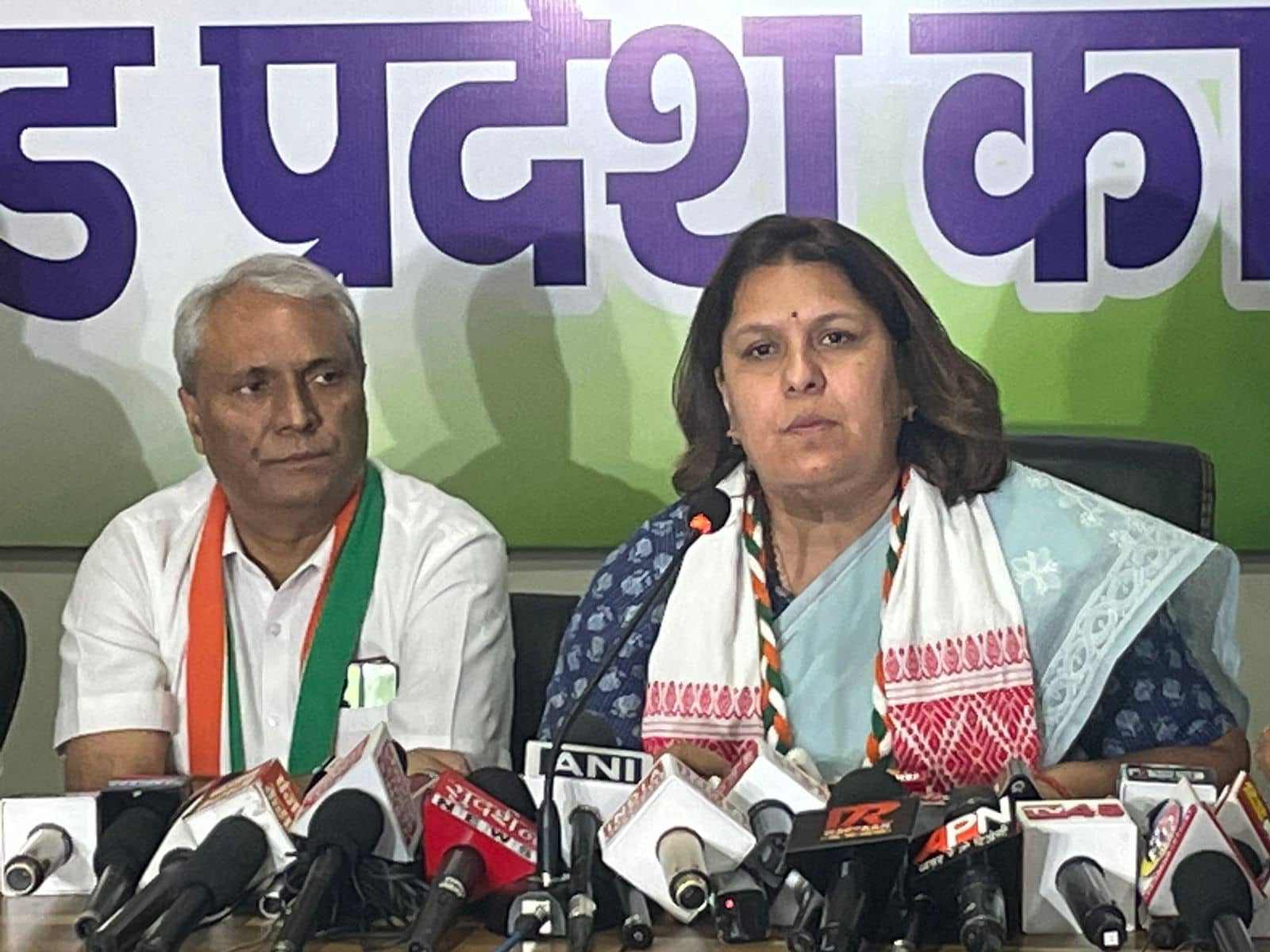 रांची पहुंची कांग्रेस की राष्ट्रीय प्रवक्ता सुप्रिया श्रीनेत, कहा- इंडी सरकार बनते ही होगा सरना धर्म कोड लागू