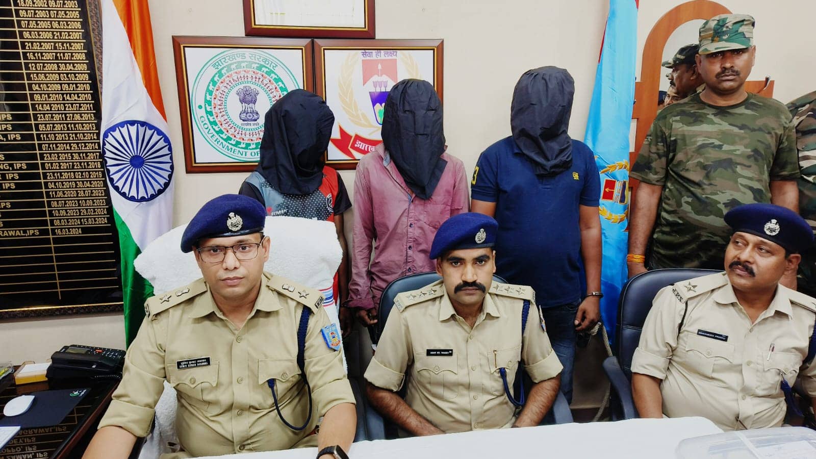 नशे के कारोबारियों पर चला रांची पुलिस का डंडा, अफीम और ब्राउन सुगर के साथ तीन तस्कर गिरफ़्तार