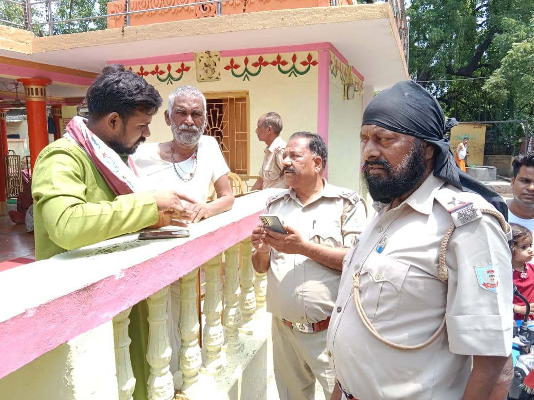 साहिबगंज जिले में चोरों का हौसले बुलंद! बजरंगबली के प्रतिमा पर लगे चांदी के मुकुट को किया गायब