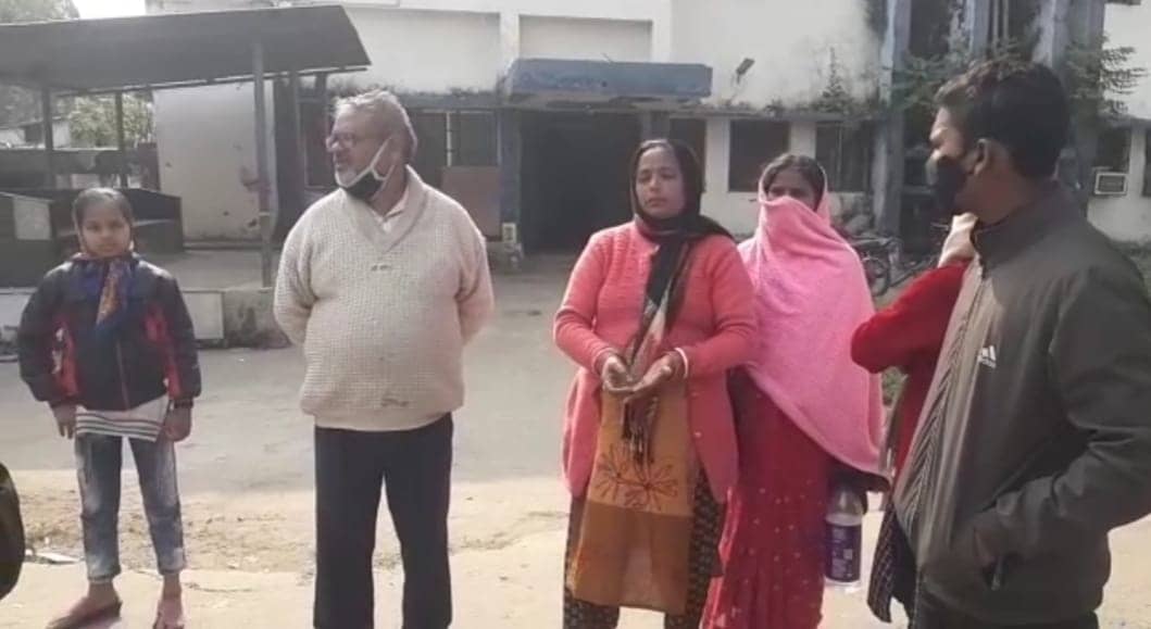 राजधानी में बेलगाम अपराधी, दिनदहाड़े युवक की चाकू घोंपकर हत्या