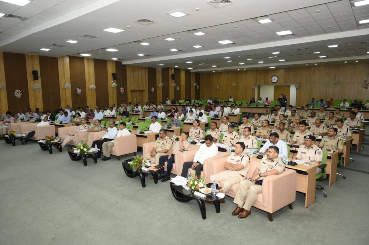 चुनाव खत्म होते ही रेस हुए सीएम चंपाई सोरेन ! अवैध मादक पदार्थों और शराब तस्करी के साथ अपराध को लेकर समीक्षा