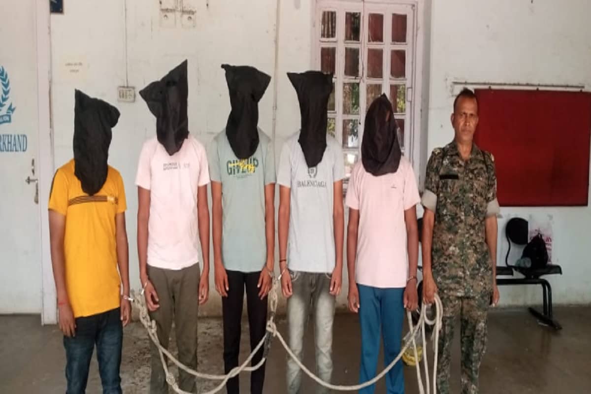 कस्टमर केयर बन कर गिरिडीह के युवक करते थे ठगी ,पहुंचे सलाखों के पीछे