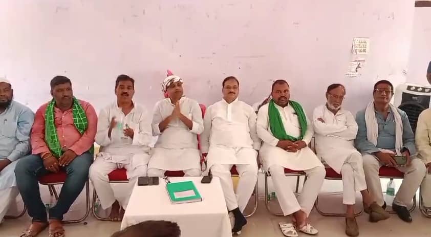 लोकसभा चुनाव बाद झामुमो जिला कार्यकारिणी की हुई बैठक, लोकसभा में हार और आगामी विधानसभा चुनाव को लेकर की गई समीक्षा