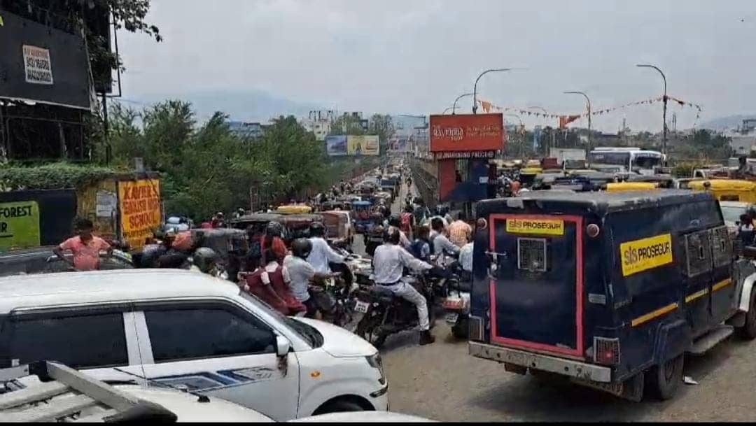 जमशेदपुर:जाम की समस्या से मानगो वासियों का जीना हुआ मुश्किल, तीन बार भूमि पूजन होने के बाद भी नहीं बना फ्लाइओवर