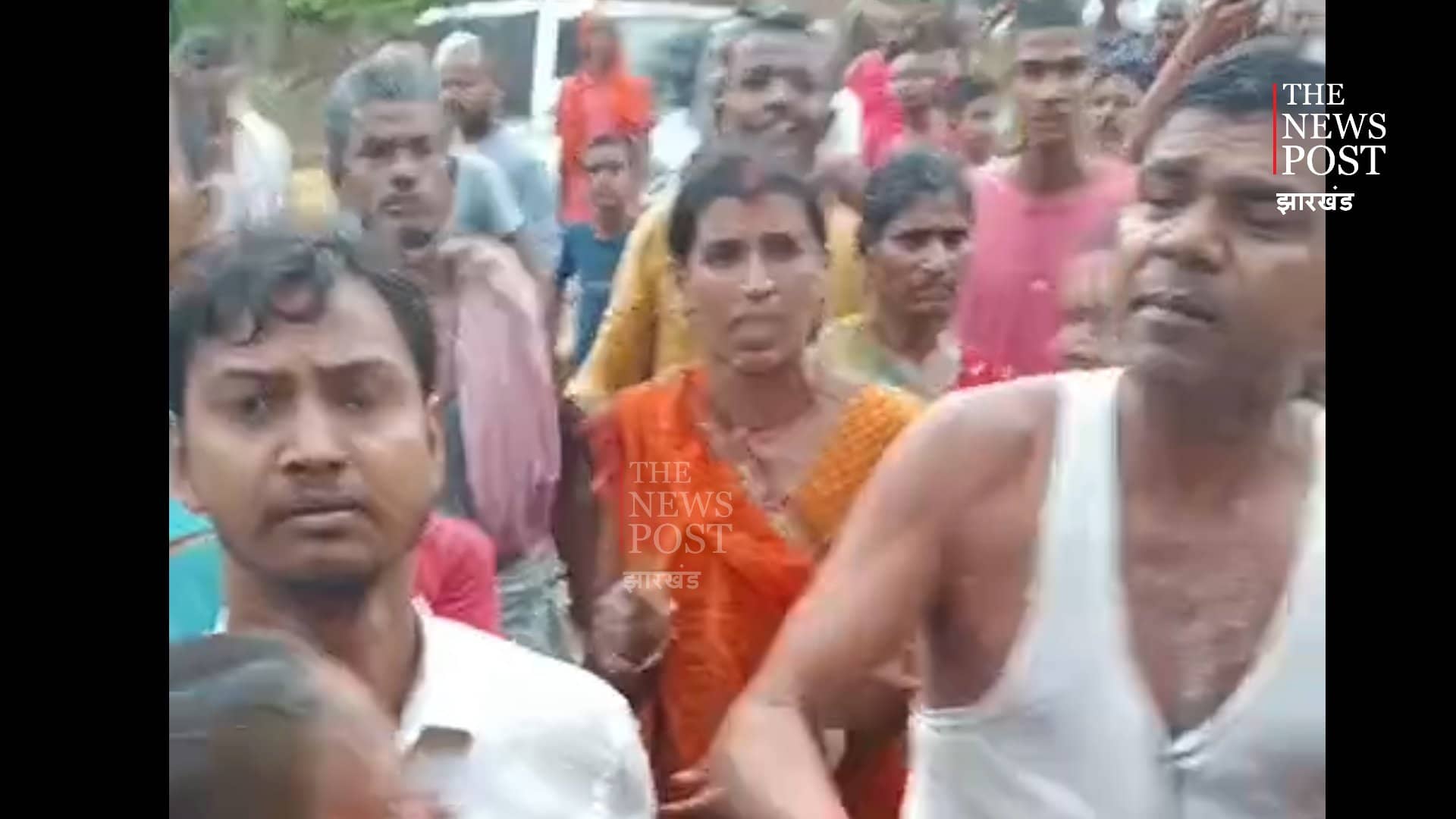 NEET Paper Leak: जांच करने पहुंची सीबीआई की टीम पर हमला!ग्रामीणों ने कर दी पिटाई,देखिए वीडियो