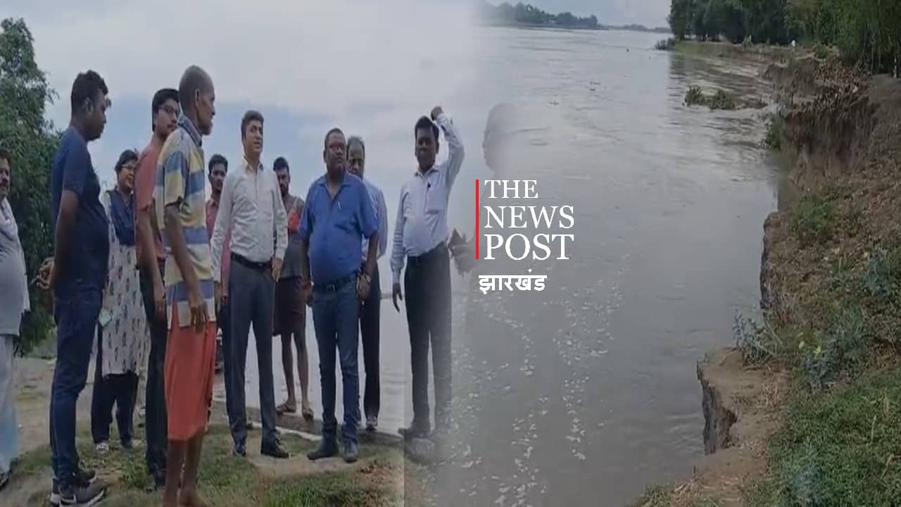 कटिहार में महानंदा नदी का जलस्तर बढ़ने से कटाव जारी, ग्रामीणों में दहशत 