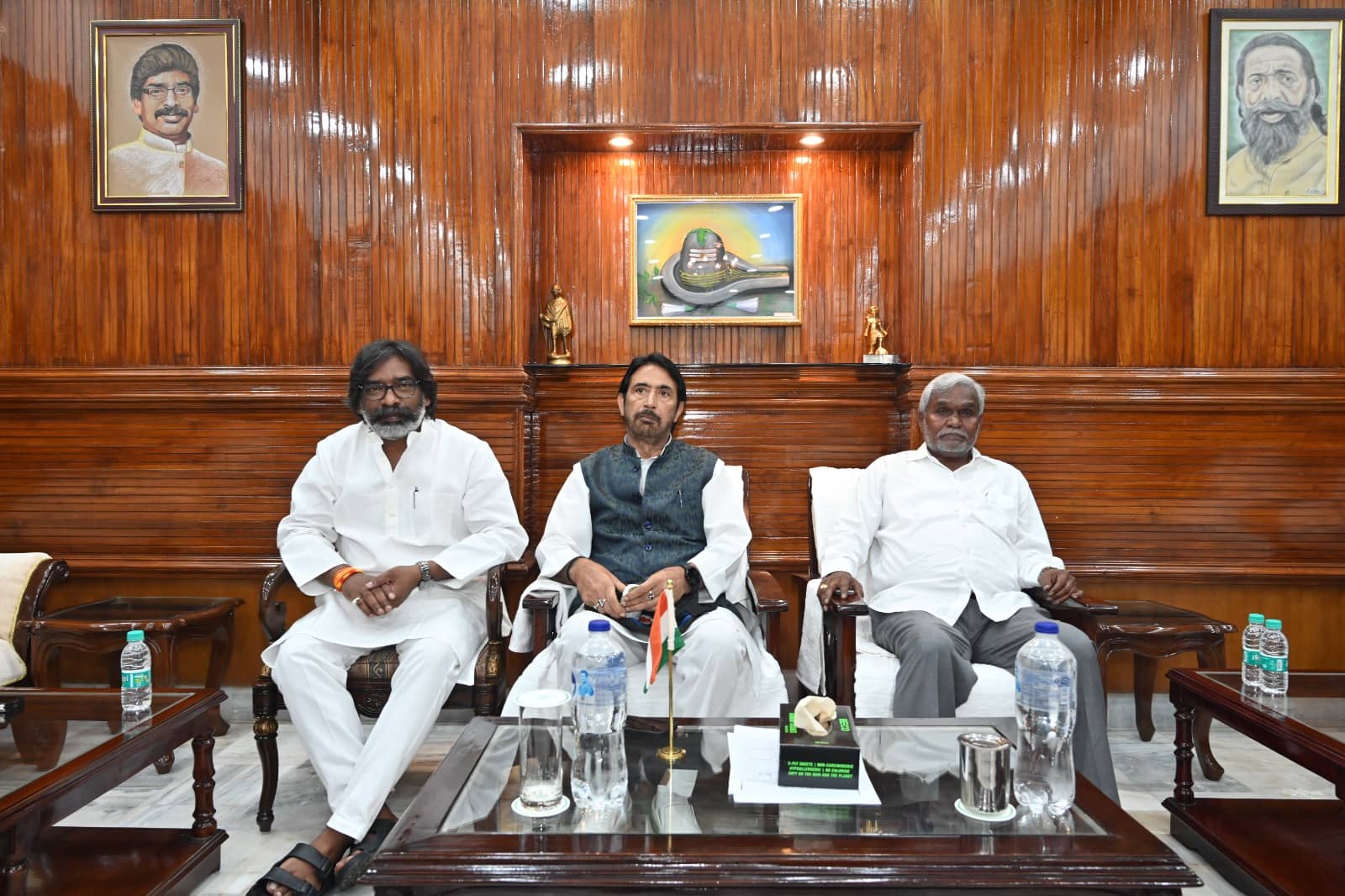 BIG BREAKING : फिर से सत्ता संभालेंगे हेमंत सोरेन!, विधायक दल की बैठक में बनी सहमती