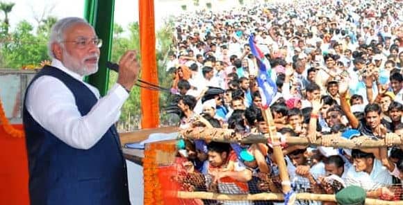 विपक्ष के तंज पर भारी पड़ गया PEW रिसर्च सेंटर की रिपोर्ट, भारत की 77 फीसदी जनता डेमोक्रेसी से खुश, अब कैसे कोई कहे लोकतंत्र खतरे में