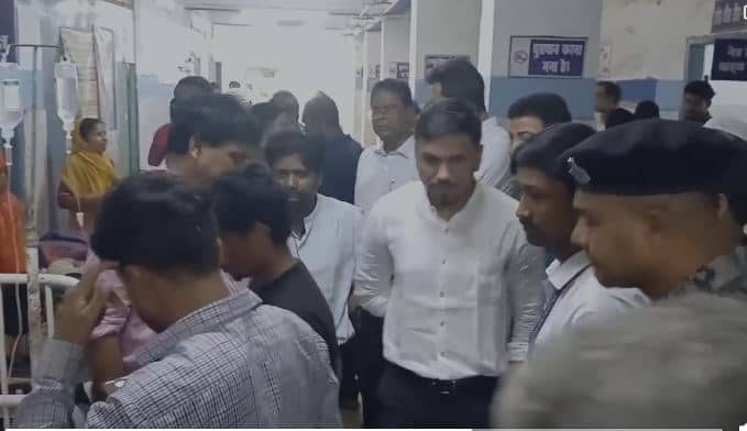 मोहर्रम जुलूस के दौरान बड़ा हादसा, करंट की चपेट में आए दो दर्जन से अधिक लोग 