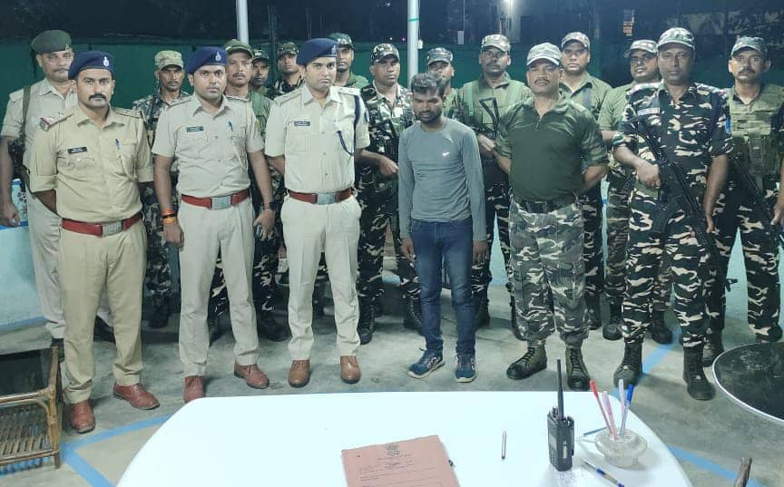 Bihar News : जमुई में STF की बड़ी कार्रवाई, हार्डकोर नक्सली संजय सोरेन गिरफ्तार, कई बड़े वारदात में था शामिल