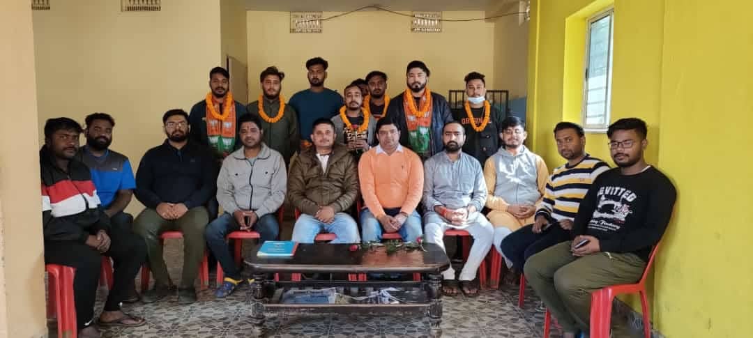 साल के पहले दिन इन युवाओं ने थामा भाजपा का हाथ