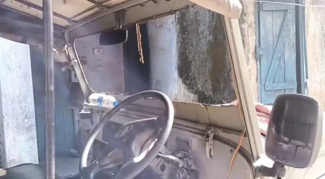 सनकी के उत्पात से दिनभर परेशान रही पुलिस,  गश्ती जीप में भी की तोड़फोड़