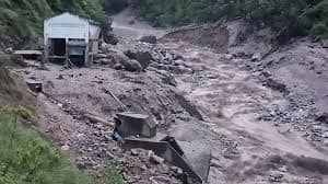 Cloud Burst in Himachal: शिमला में बादल फटने से भारी तबाही के बीच झारखंड के चार प्रवासी मजदूर लापता
