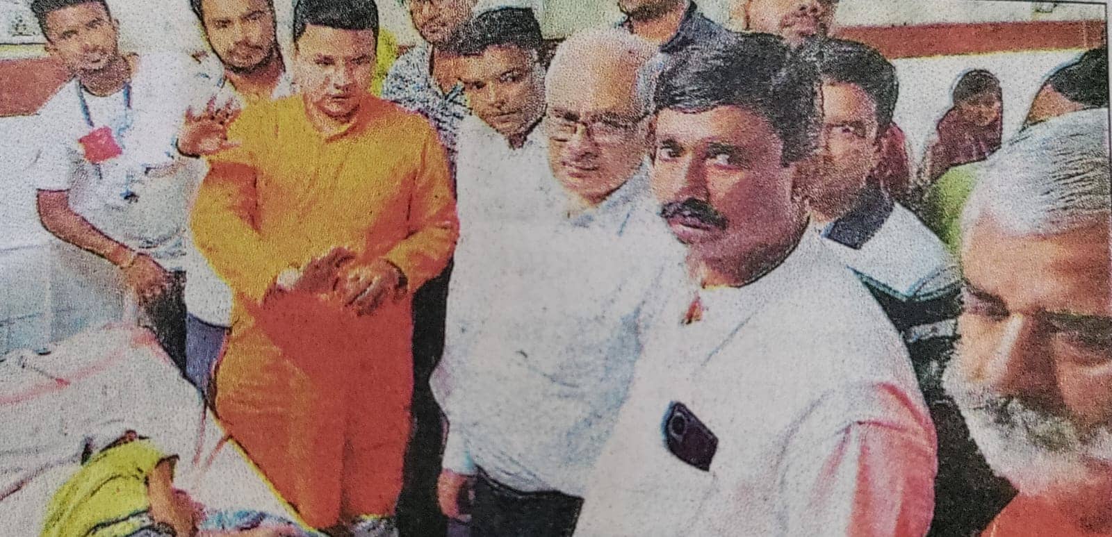 बंगाल की राजनीतिक लड़ाई पहुंची धनबाद, पढ़िए कैसे जरिया बना है घायल पांच वर्षीय बच्चा