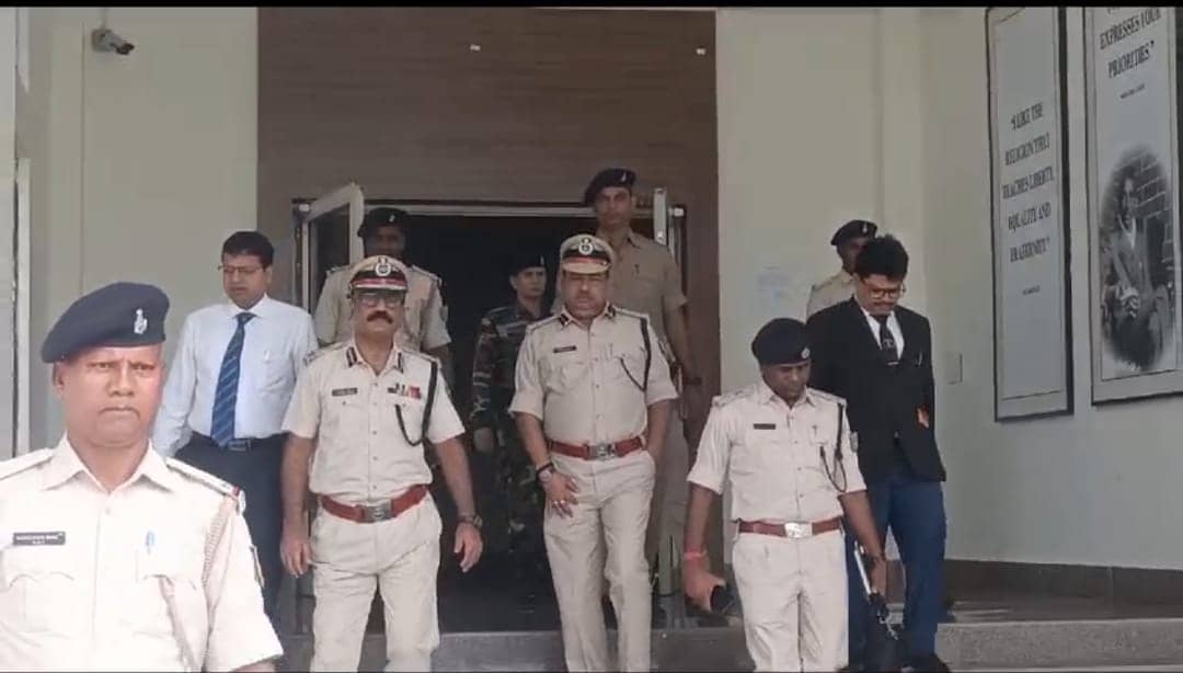 झारखंड हाई कोर्ट में वरीय पुलिस अधिकारियों को लगी फटकार, जानिए क्या था मामला