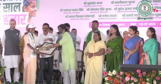 हेमंत सोरेन का असम के CM हिमंता पर वार, कहा-जहर घोलने आते हैं झारखंड