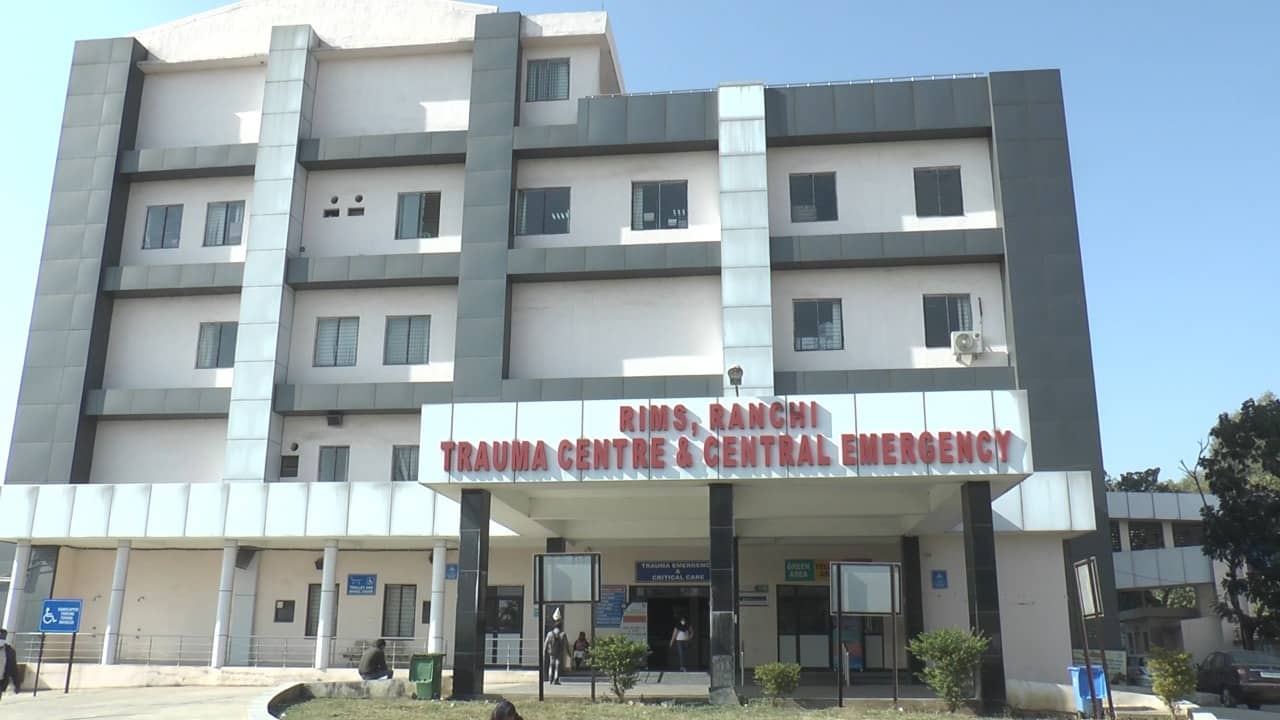 राहत भरी खबर : अस्पताल भर्ती होने की नौबत कम, घर पर ही ठीक हो रहे कोरोना के मरीज