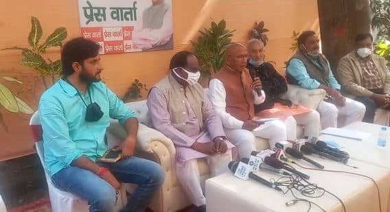 "साढ़े 23 जिलों में झारखंड की सरकार, आधे पर कब खत्म होगी कंपनी की मनमानी ! "