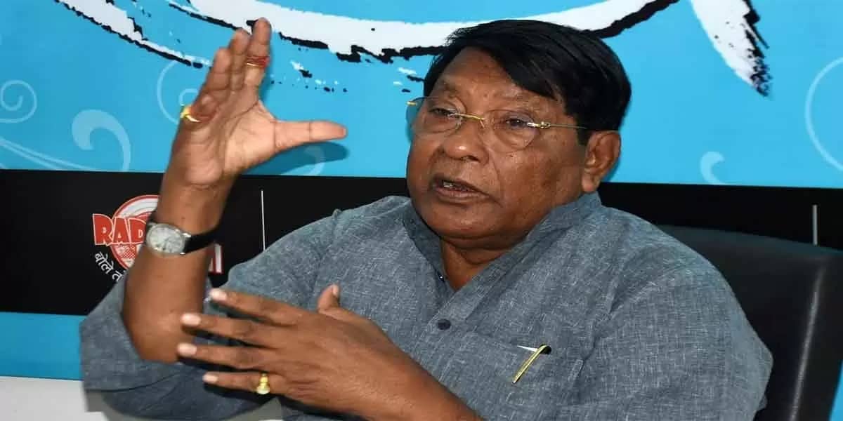 बिहार-झारखंड के आईपीएस अधिकारियों में क्यों है राजनीति का क्रेज ,पढ़िए इस रिपोर्ट में