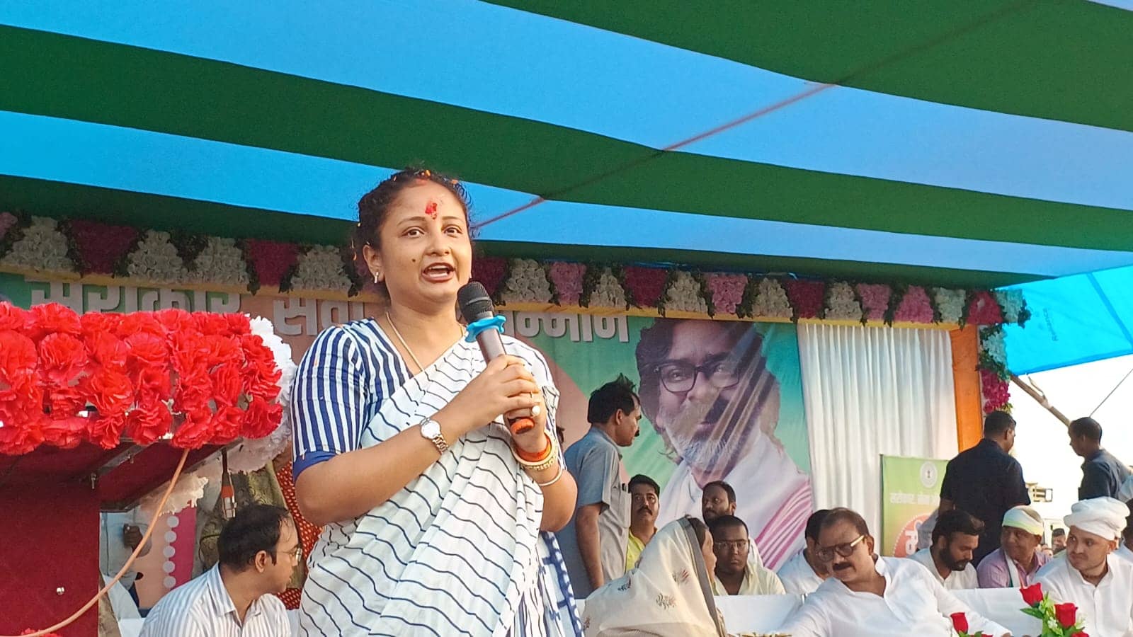 हैदरनगर में मईयां सम्मान यात्रा: कल्पना ने कहा  योजना को  नहीं होने देना है बंद,जो रोड़ा बन रहे  उन्हें उखाड़ फेंकना