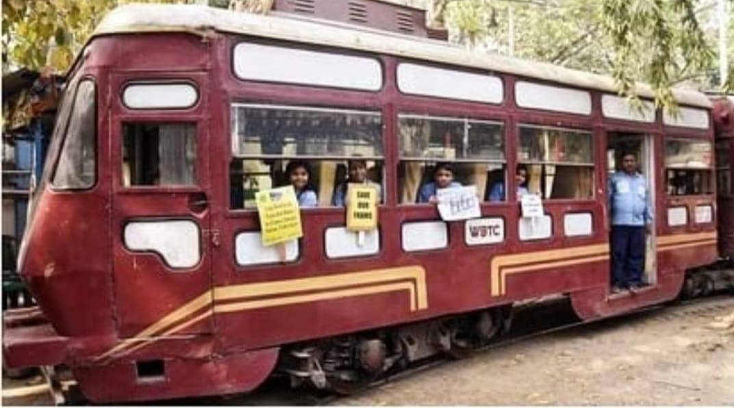 कोलकाता में 150 साल पुरानी कौन सी सेवा अब बनने जा रही इतिहास,पढ़िए इस रिपोर्ट में