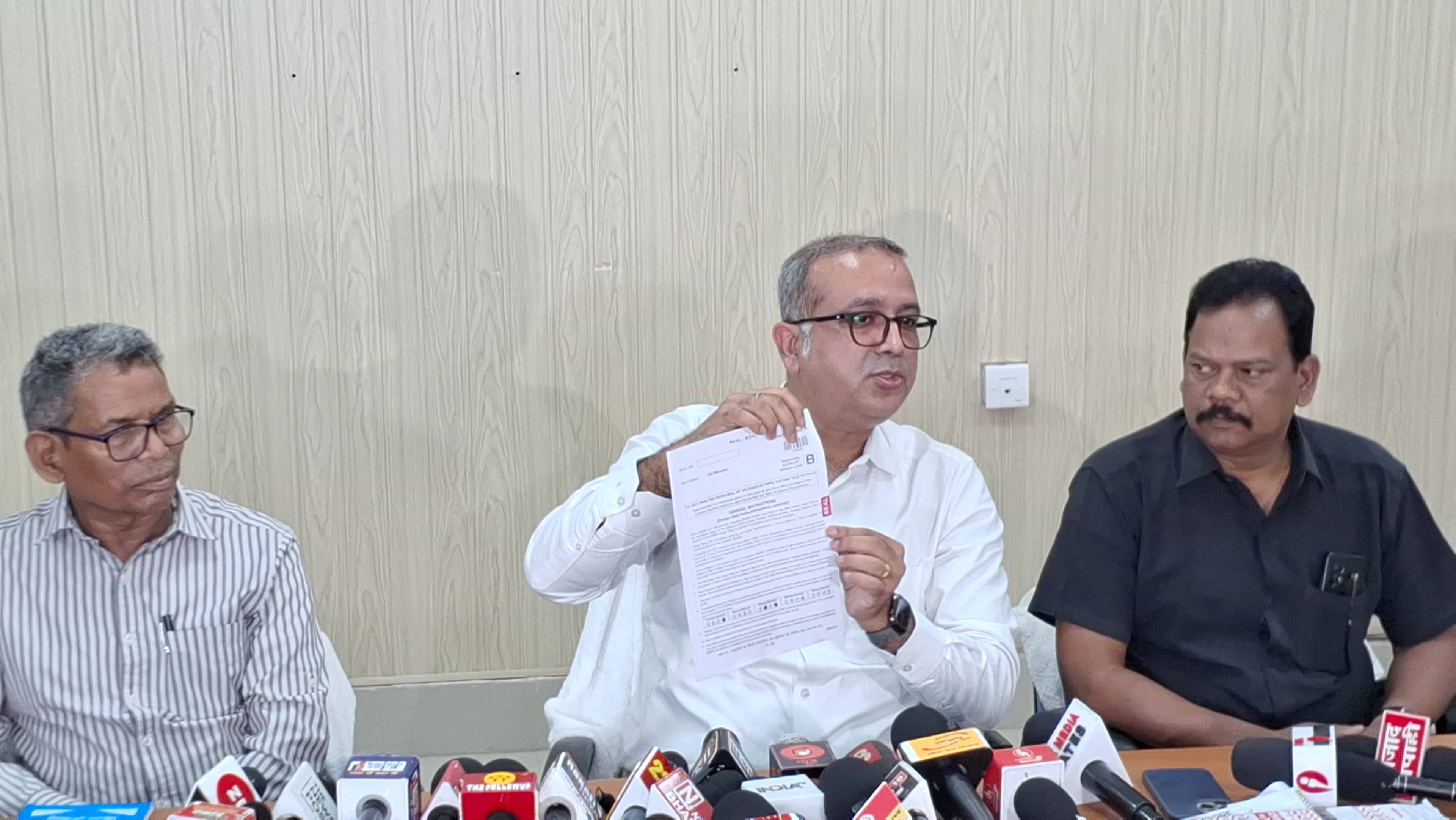 Breaking : JSSC CGL परीक्षा पर आयोग ने तोड़ी चुप्पी! स्वीकारा पेपर का सील हो सकता है खुला