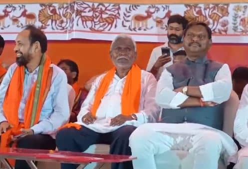 परिवर्तन यात्रा में हेमंत पर जमकर बरसे चंपाई, कहा- आदिवासियों को ठगने का काम कर रही सरकार