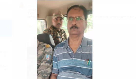 Breaking : देवघर में सिविल सर्जन को 70 हजार रिश्वत लेते ACB ने रंगे हाथ किया गिरफ्तार