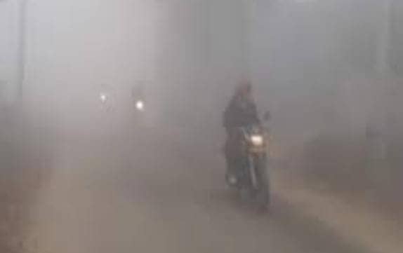 Weather Alert:लगातार बदल रहा है झारखंड के मौसम का मिजाज, कनकनी बढ़ा सकती है पुरवैया हवा, पढ़ें आज चुनावी माहौल के बीच कैसा रहेगा मौसम