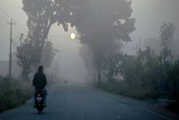 Weather Update:अगले कुछ दिनों तक स्थिर रहेगा झारखंड का मौसम, लेकिन पुरवईया हवा बढ़ा सकती है कनकनी, पढ़ें अपने जिले का हाल