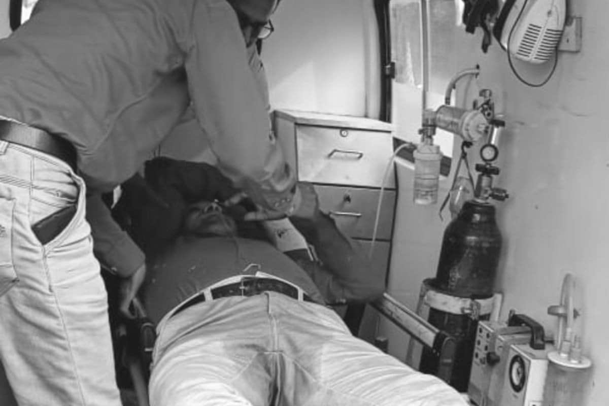 Dhanbad : चुनाव ड्यूटी में तैनात मतदान कर्मी की हार्ट अटैक से मौत