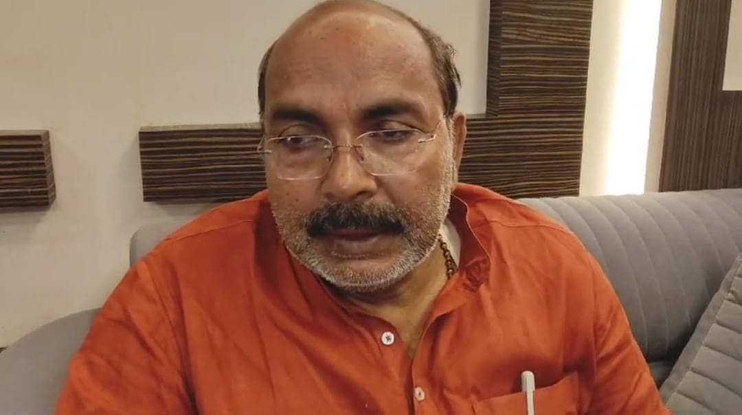 देवघर: भाजपा प्रत्याशी नारायण दास का आरोप, कुछ लोगों ने पहले गाड़ी से पीछा कर किया अभद्र व्यवहार