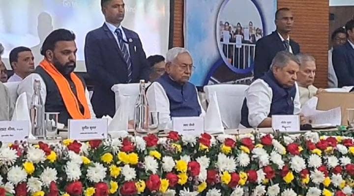 Bihar:शिक्षकों के ट्रांसफर-पोस्टिंग पर नीतीश कुमार का बड़ा ऐलान, कहा-नियोजित शिक्षक जिस जगह पर काम कर रहे हैं वहीं काम करते रहेंगे