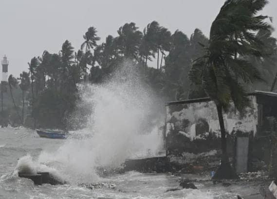 Weather Forecast:फंगल तूफान की वजह से बदलेगा झारखंड का मौसम, आसमान में छाए रहेंगे बादल, बढ़ेगी कनकनी