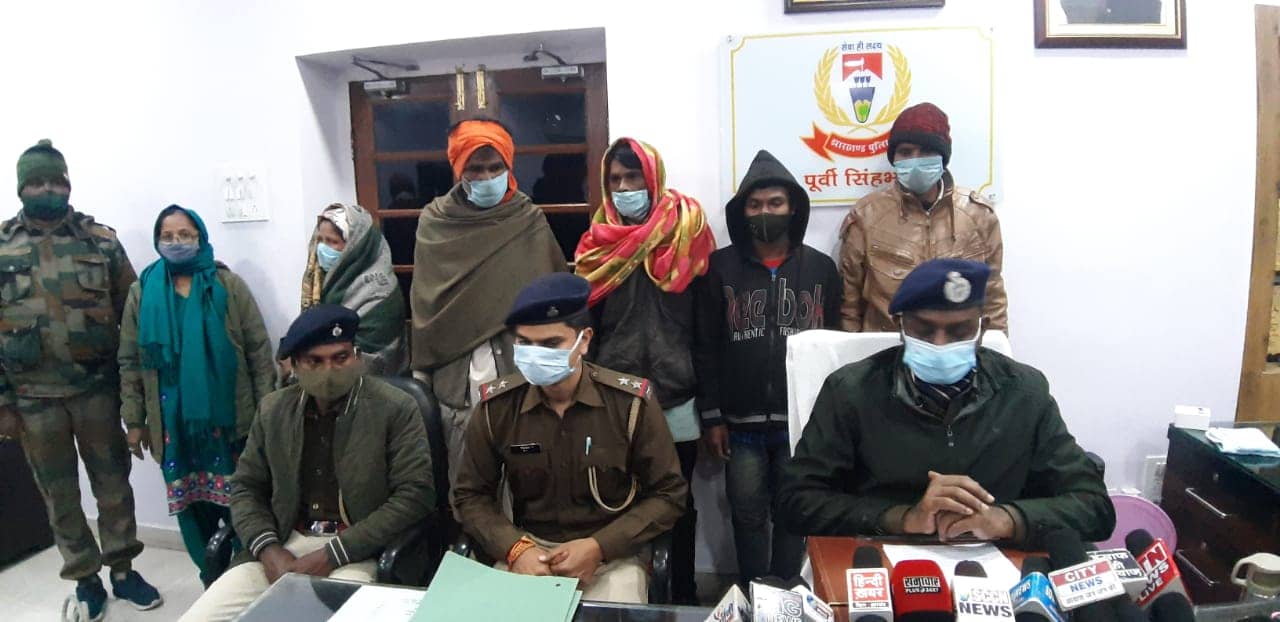 पुलिस ने मकड़ी गैंग को लिया हिरासत में , इनके जाल में फंसी 3 लड़कियां मुक्त , 2 की तलाश जारी