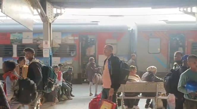 बिहार में हो रही बाल मजदूरों की तस्करी,पुलिस ने पांच तस्करों को दबोचा, 25 बच्चे हुए रेस्क्यू   