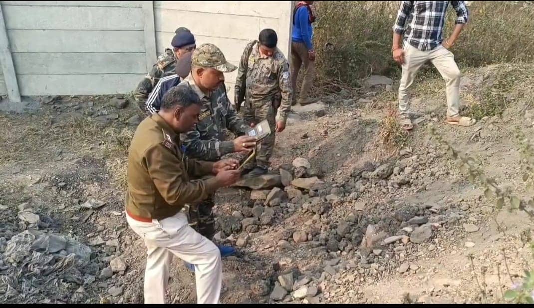 Dhanbad: वर्चस्व की लड़ाई फिर हुई तेज, लोयाबाद के बाद कुजामा में बीस राउंड से अधिक फायरिंग 