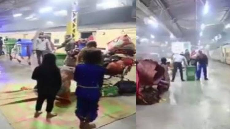 इंसान या हैवान!क्या देश में गरीब होना गुनाह है! सर्द भरी रात में प्लेटफॉर्म में सो रहे लोगों पर डाल दिया ठंडा पानी,देखिए वीडियो   