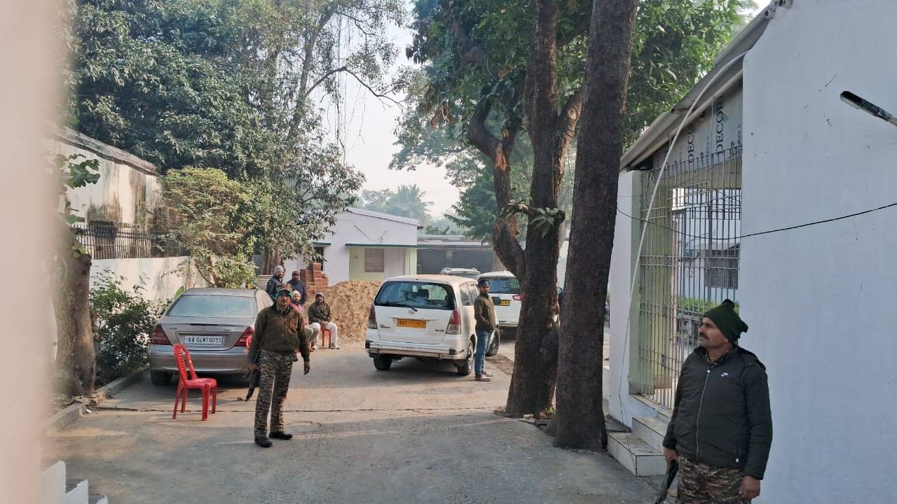 Big Breaking: बिहार सरकार के पूर्व मंत्री व राजद नेता आलोक कुमार मेहता के 16 ठिकानों पर ED की रेड, जानिए क्या है मामला