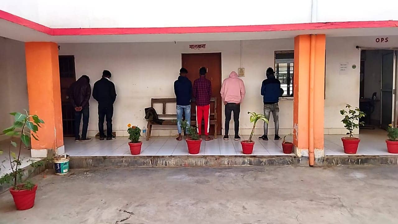 अपराध के दलदल में गोड्डा के यूथ, व्हाट्सग्रुप बना कर दे रहे वारदात को अंजाम