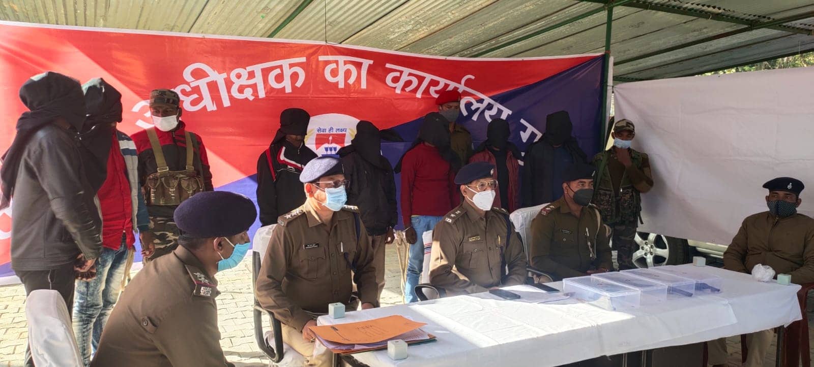 गुमला में हथियारों के साथ धराए अपराधी, बड़ी वारदात को अंजाम देने की थी योजना