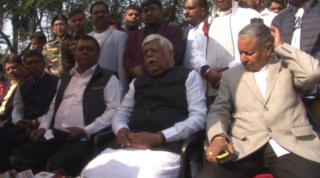 कितने रेल मंत्री बदल गए, कई सांसद भूतपूर्व हो गए लेकिन पढ़िए धनबाद को क्यों नहीं मिली दिल्ली की सीधी ट्रेन?